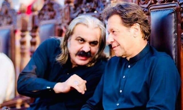 ali amin gandapur and imran khan photo file