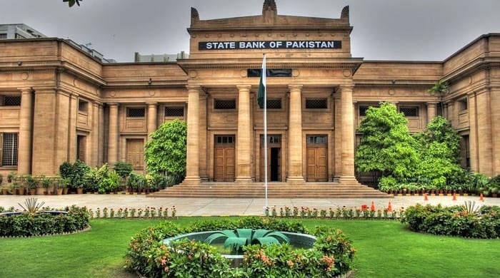 Pakistan receives first tranche of $1.02bn from IMF under EFF