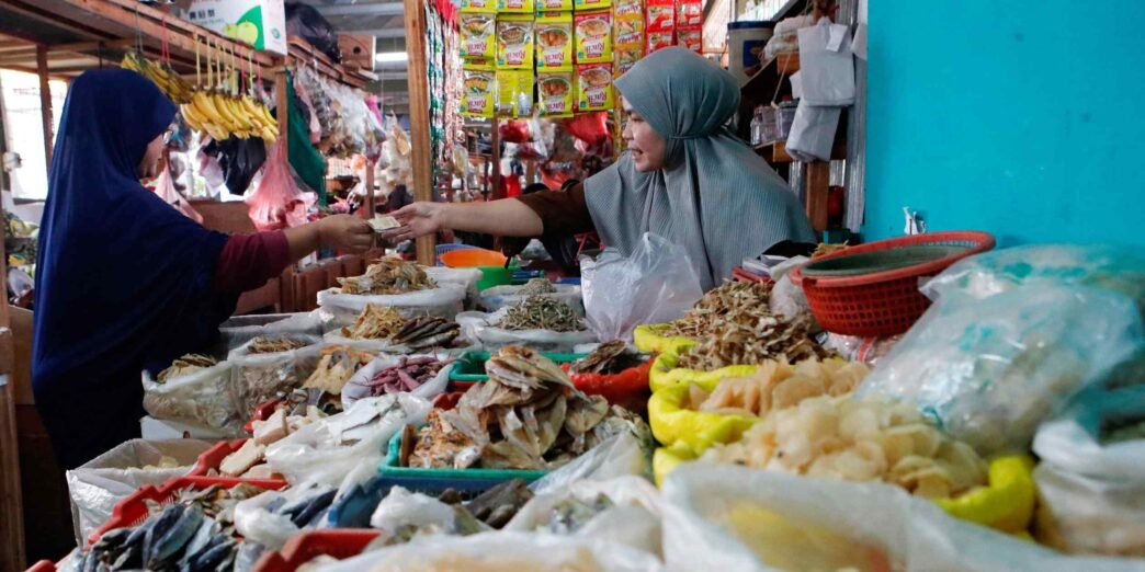 ASEAN central banks diverge on rates as domestic factors come to fore