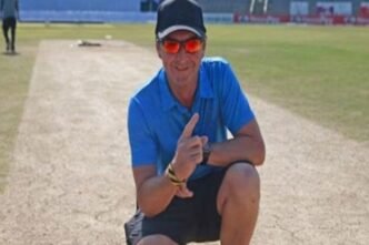Basit Ali slams Pakistan's pitch curator