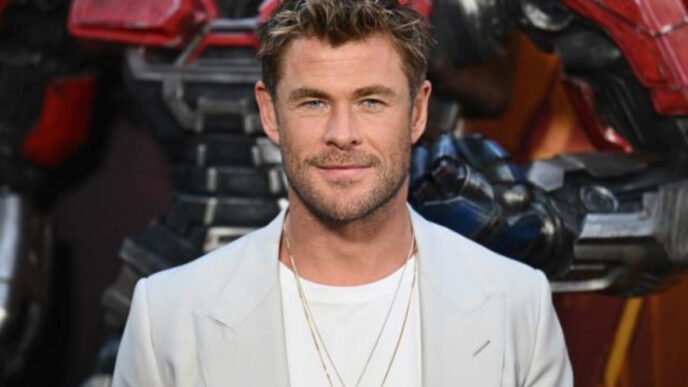 Chris Hemsworth picks this actor to take over 2024 sexiest man alive title