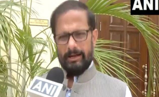 "Congress, Pakistan share similar thoughts," says Shiv Sena MP Naresh Mhaske criticizing Rashid Alvi's call for ballot paper voting