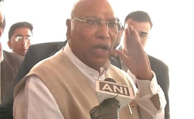 'Congress will ensure statehood is restored in J-K,' says Mallikarjun Kharge after Omar Abdullah takes oath as CM