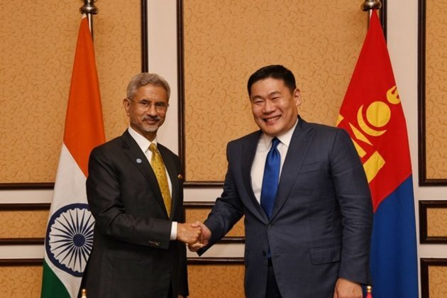 EAM Jaishankar meets Mongolian PM on sidelines of SCO Summit in Pakistan