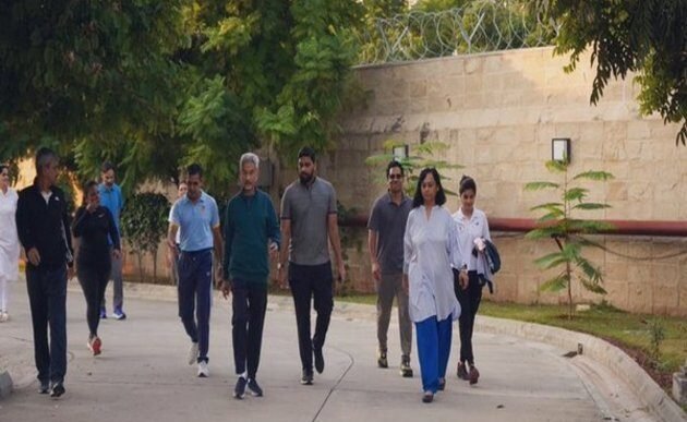 Jaishankar takes a morning walk at Indian High Commission in Pakistan