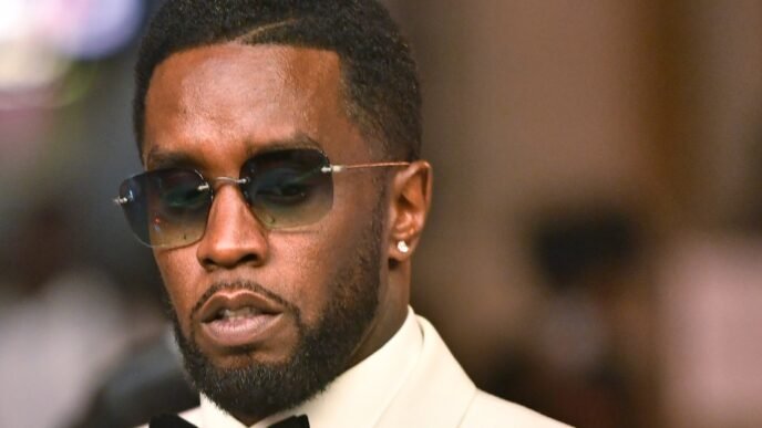 Sean 'Diddy' Combs' attorneys ask judge to publicly identify his accusers