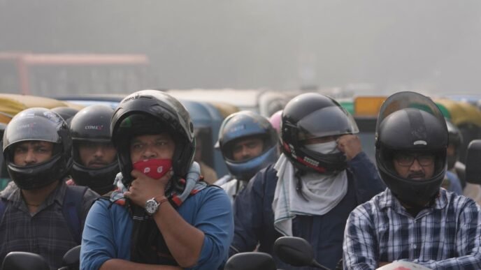 AP PHOTOS: Thick smog shrouds Asian cities