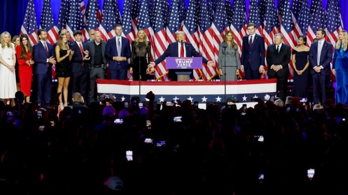 Donald Trump, center, during an election night event at the Palm Beach Convention Center in West Palm Beach, Florida, US, on Wednesday, Nov. 6, 2024. Photo: VCG