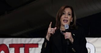 Harris makes final blitz through battleground Pennsylvania