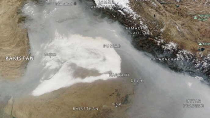 Pakistan’s toxic smog cover is now visible from space