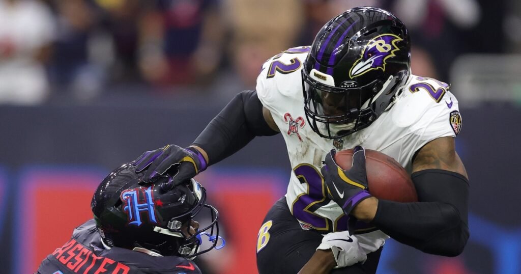 Baltimore crushes Houston 31-2 to take control in AFC North