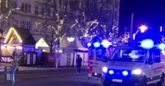 Car drives into crowd at German Christmas market