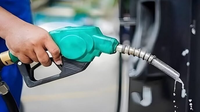 Petrol and Diesel Prices to Change in Pakistan from December 16, 2024