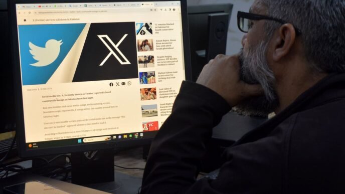 Bill jailing social media users for three years over disinformation passed by Pakistan senate