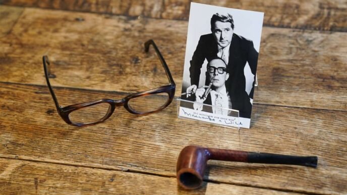 Eric Morecambe’s glasses sell for £20,000 at an auction