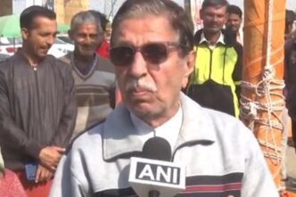 Kargil war hero's father GL Batra
