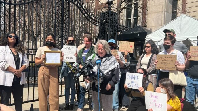Columbia University alumni rip up their diplomas in protest of school and leadership