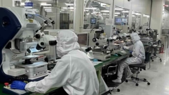 Japan back-end chip companies form alliance to upgrade supply chain