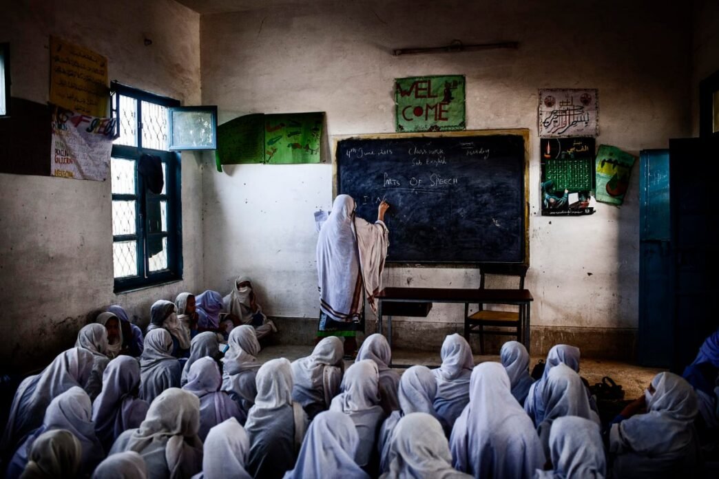 Khyber Pakhtunkhwa government aims to enroll One million children in schools