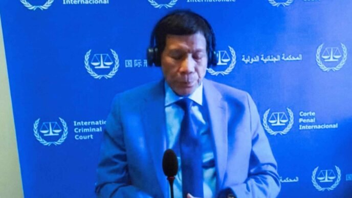 'Martyr' Duterte seeks to capture the hearts of the Philippine public