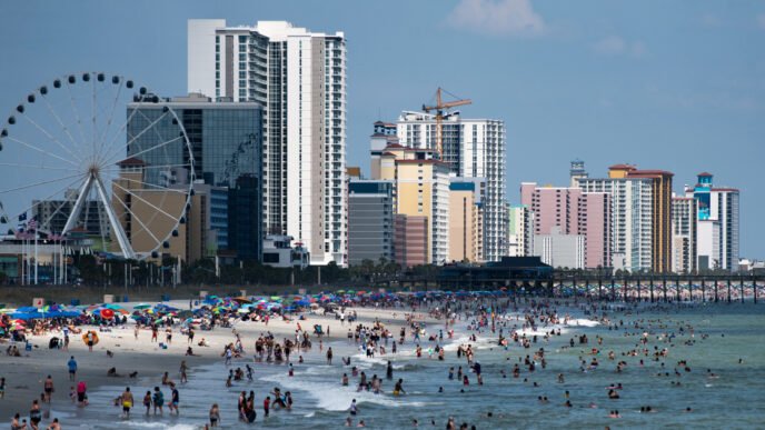 11 injured in Myrtle Beach, South Carolina, shooting and police fatally shoot 1