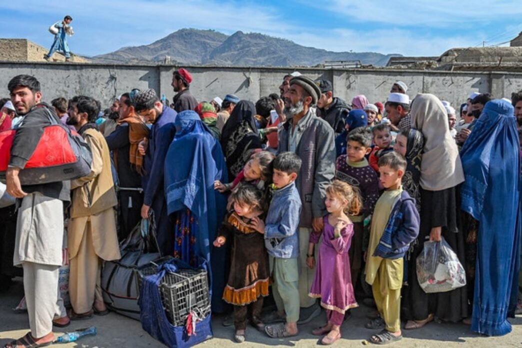 Afghan refugees face uncertainty as Pakistan's deportation deadline expire today