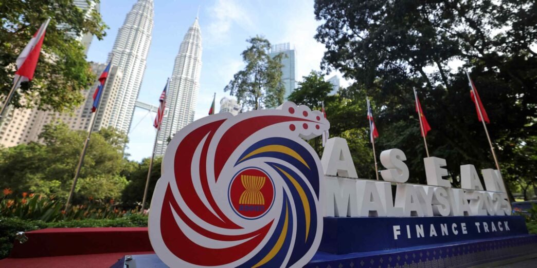 Asian governments, businesses welcome Trump tariff pause
