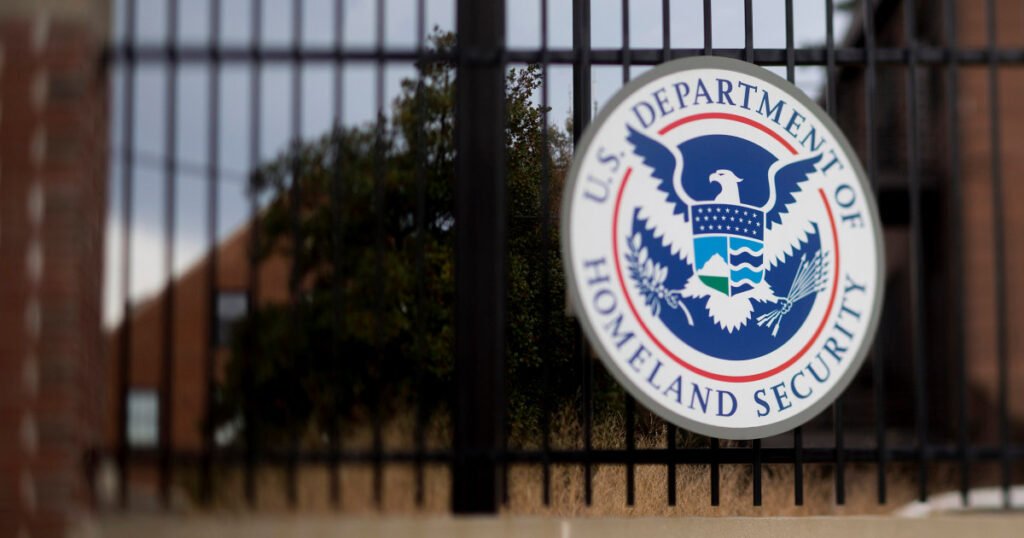 Attorneys dispute Trump officials' claim that deported moms willingly took their U.S. citizen children