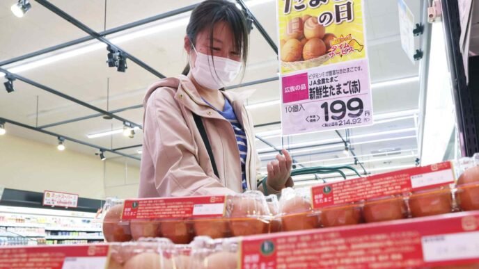 BOJ quarterly survey signals decline in Japan business mood