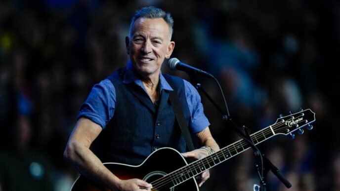Bruce Springsteen to open vault and release 7 albums of never-before-heard songs