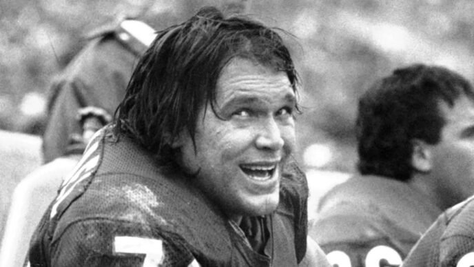 Chicago Bears great Steve McMichael dies at 67 after battle with ALS