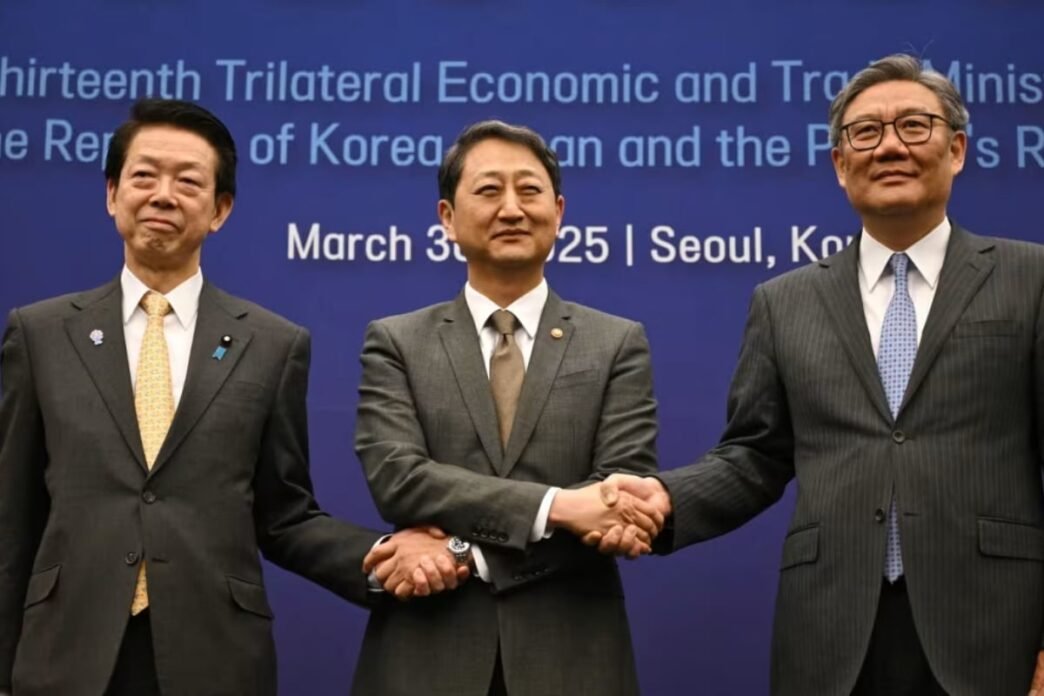 China, South Korea, and Japan agrees to strengthen commitment for free trade