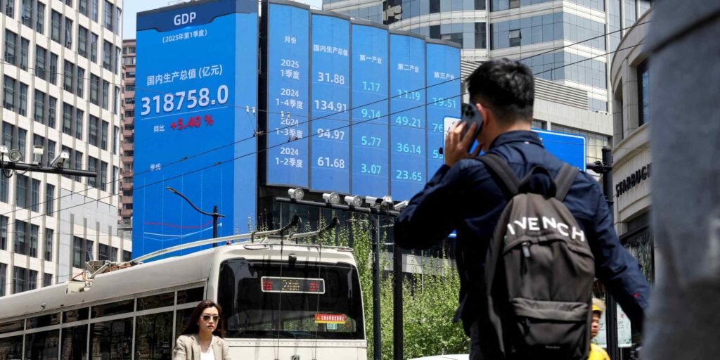 China issues tax refund policies for foreign tourists