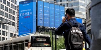 China issues tax refund policies for foreign tourists