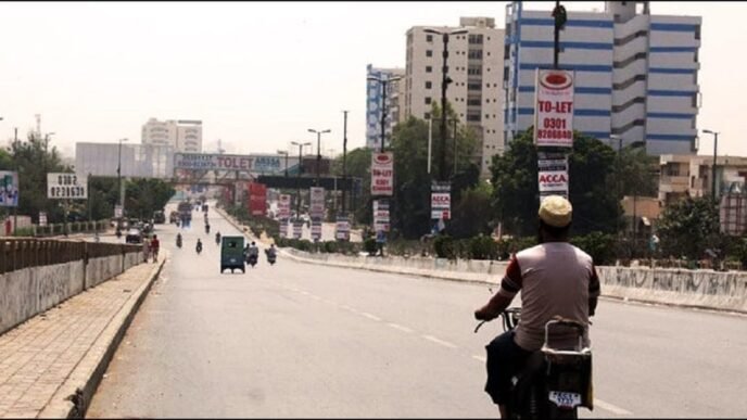 Dry and hot weather expected across most regions of Pakistan