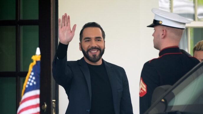 El Salvador's Bukele proposes prisoner swap with Maduro for Venezuelans deported from the U.S.
