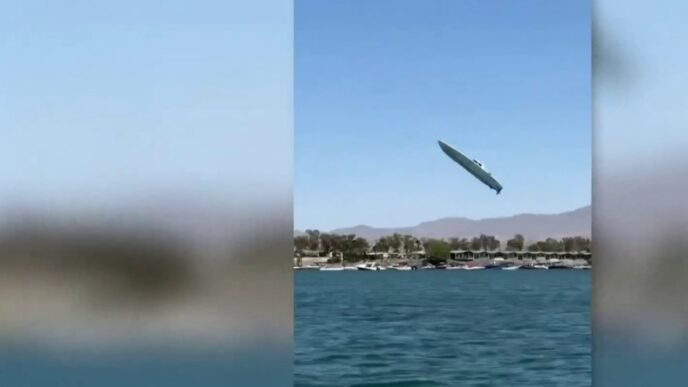 High-speed boat going over 200 mph crashes, drivers survive with minor injuries
