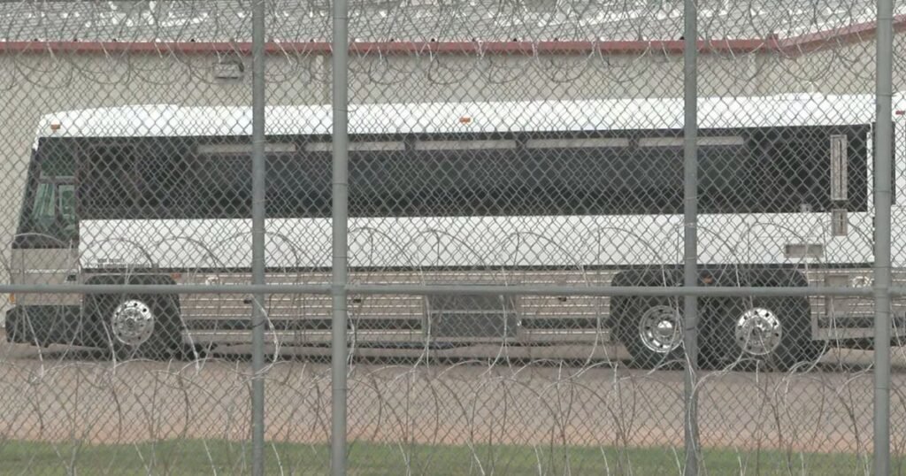 ICE deportations get caught in a legal fight and an Easter ceasefire is tested: Weekend Rundown