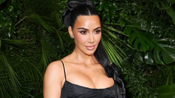 Kim Kardashian robbery suspect says he regrets 'trauma' he caused her