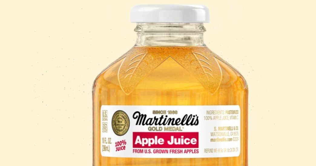 Martinelli's issues recall for more than 170,000 apple juice bottles for potentially toxic substance