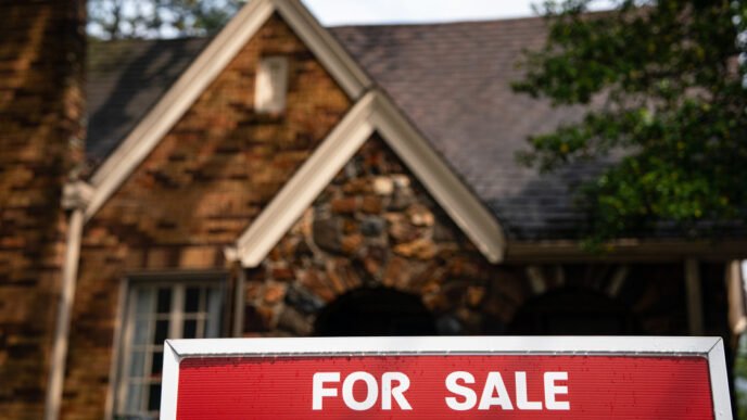 Mortgage rates slingshot higher as tariff uncertainty roils markets