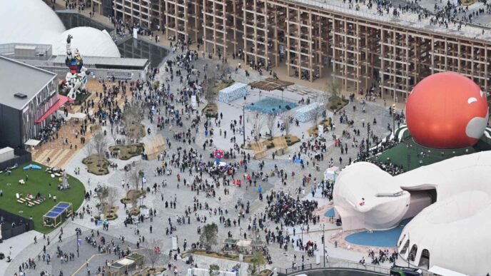Osaka Expo draws more than 140,000 reservations on opening day
