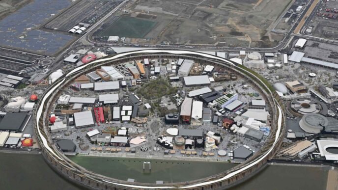 Osaka casino resort venture spurs push to build new tourist hub