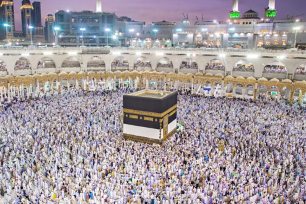 Pakistan reduces Hajj assistants count as pilgrim numbers drop