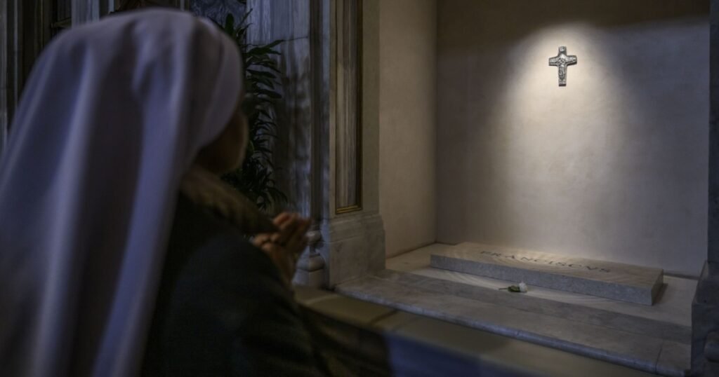 Pope Francis honored at first Sunday services since his death