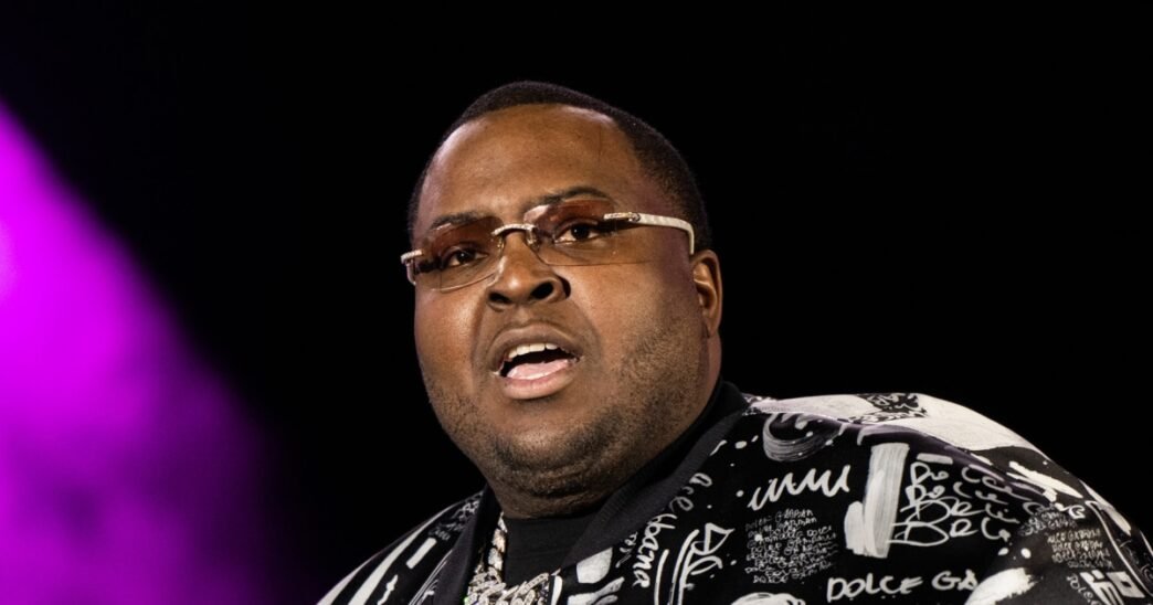 Sean Kingston held in federal prison after he was unable to provide $100K bond