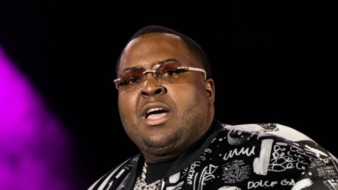 Sean Kingston held in federal prison after he was unable to provide $100K bond
