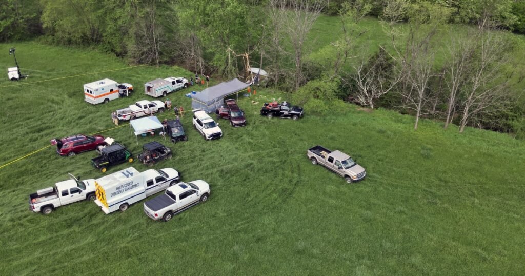 Small plane crashes in Tennessee, killing all 3 on board