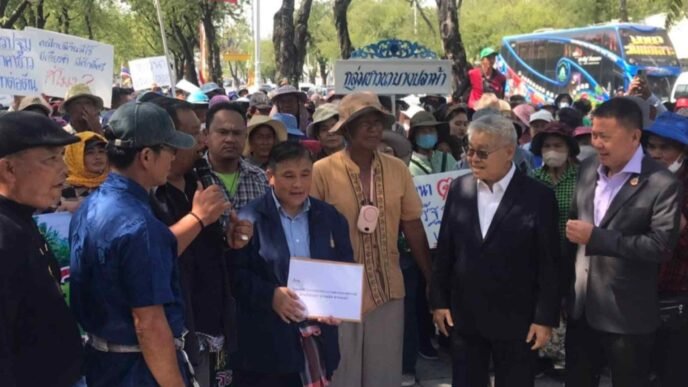 Southeast Asian rice farmers struggle against Indian exports
