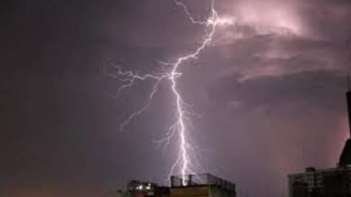 Thunderstorms in India, Nepal leaves 69 died